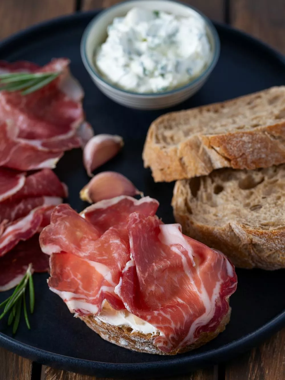 Schinkenarten von Fleischerei Schütze