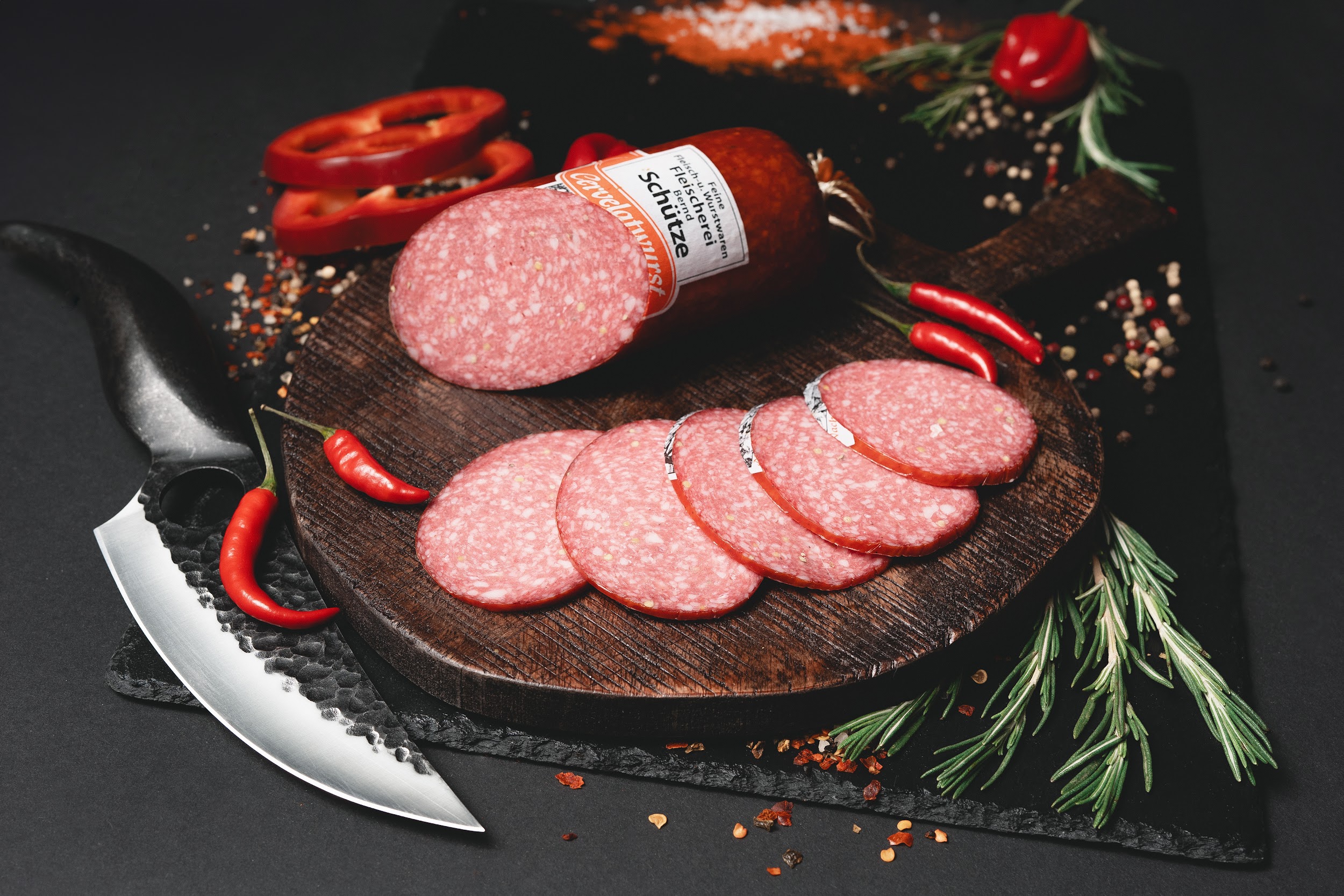 Cervelatwurst aufgeschnitten