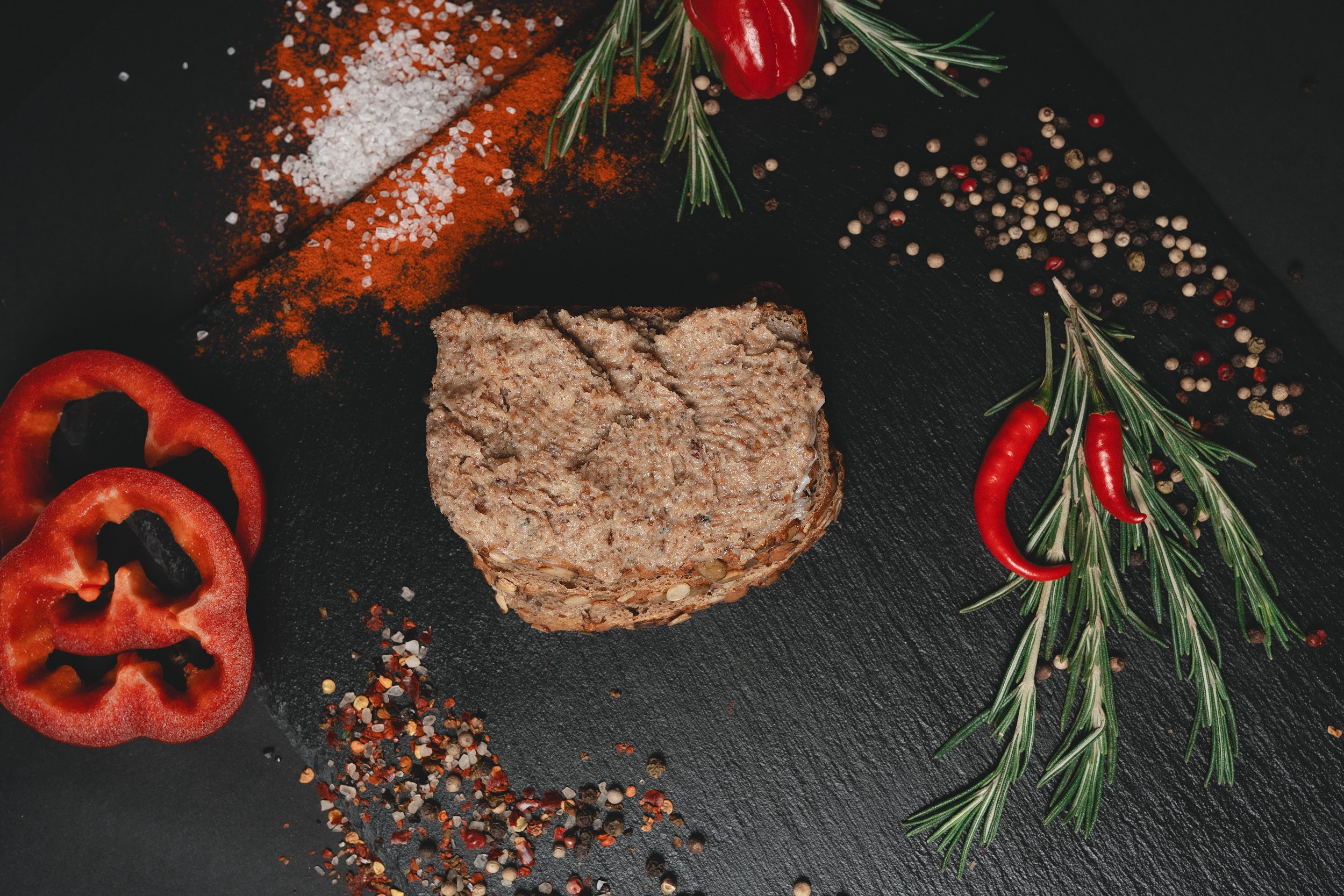 Griebenschmalz auf Brot